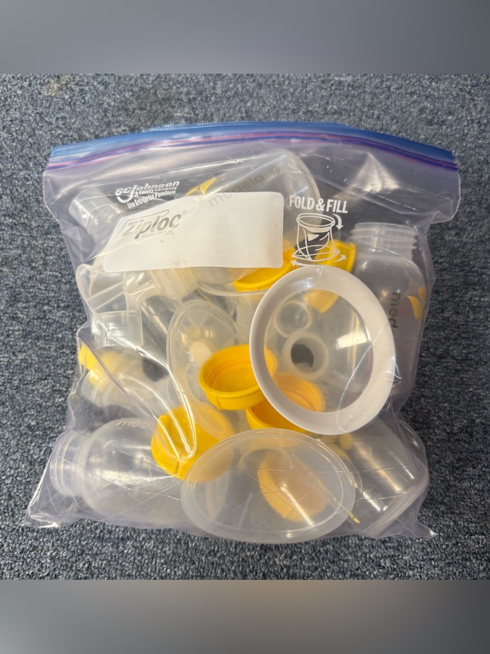 Medela Bottle And Pump Parts Bundle